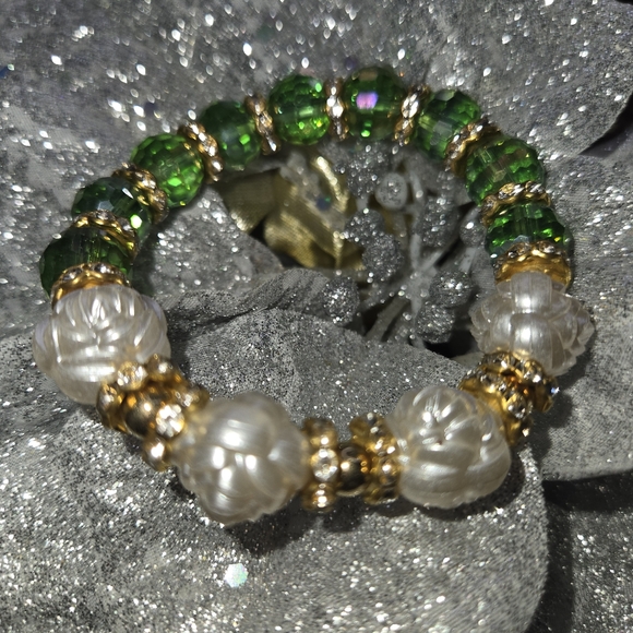 Fashion Jewelry I Jade I Fire Fly Pebble I Bracelet - Picture 1 of 6